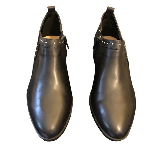 NEW BELLA VITA Lorraine Black Leather Stud Detail Ankle Boots Booties - 10 - Picture 3 of 10